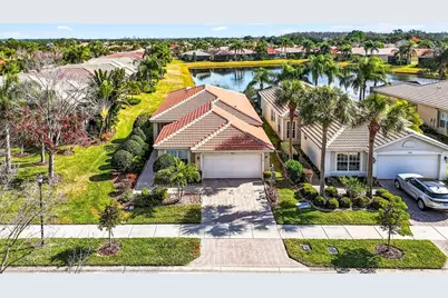 15709 Crystal Waters Drive, Wimauma, FL 33598 - Photo 8