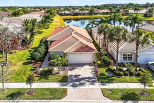 15709 Crystal Waters Dr, Wimauma, FL 33598 - Photo 8