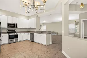 15709 Crystal Waters Dr, Wimauma, FL 33598 - Photo 16