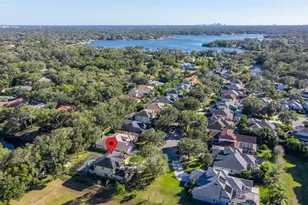 2102 Chestnut Forest Dr, Tampa, FL 33618 - Photo 14