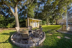 2102 Chestnut Forest Dr, Tampa, FL 33618 - Photo 68