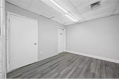 [Address not provided], Tampa, FL 33614 - Photo 34