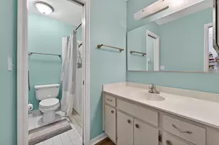 413 Lake Point Ct, Sun City Center, FL 33573 - Photo 12