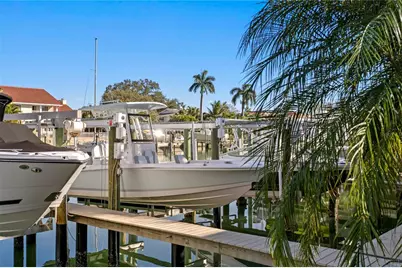 1067 Pinellas Bayway S, Saint Petersburg, FL 33715 - Photo 42