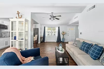 8644 May Circle, Tampa, FL 33614 - Photo 4