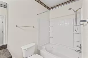 4802 51st Street W, Bradenton, FL 34210 - Photo 8