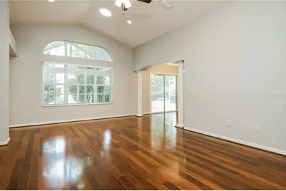 952 Talapia Loop, The Villages, FL 32162 - Photo 4