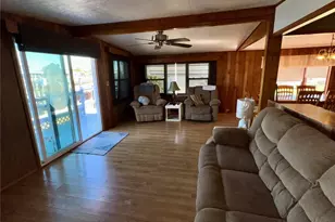 217 Mt Isle Ave NE, Saint Petersburg, FL 33702 - Photo 22