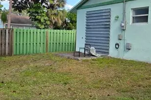 465 Fleming Ave, Greenacres, FL 33463 - Photo 18