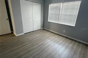 709 Oceanside Cir, Ruskin, FL 33570 - Photo 6