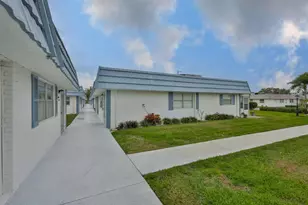 1901 Andover Way, Sun City Center, FL 33573 - Photo 4