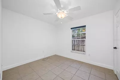 4104 W Leila Avenue, Tampa, FL 33616 - Photo 14