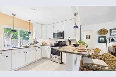 2819 53rd Street S, Gulfport, FL 33707 - Photo 10