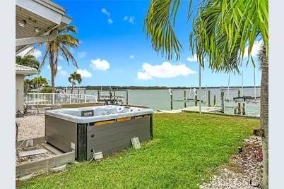 533 Johns Pass Avenue, Madeira Beach, FL 33708 - Photo 18