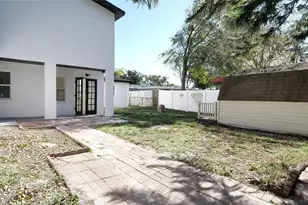 8641 May Cir, Tampa, FL 33614 - Photo 62
