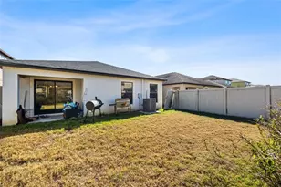 10019 Newminster Loop, Ruskin, FL 33573 - Photo 28