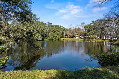 546 Forest Parkway E, Largo, FL 33771 - Photo 12