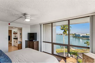 1 Key Capri #312E, Treasure Island, FL 33706 - Photo 4