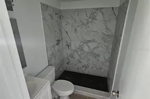 917 E 121st Ave, Tampa, FL 33612 - Photo 4