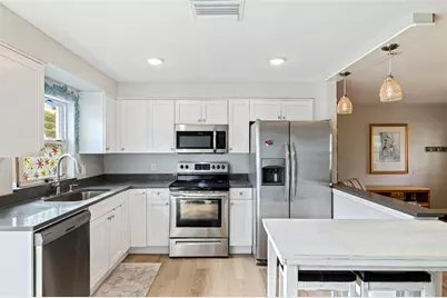 1140 49th Avenue N, Saint Petersburg, FL 33703 - Photo 10