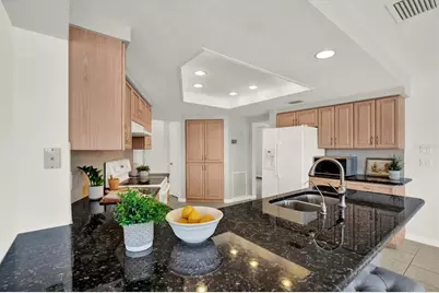 5675 Bayview Drive, Seminole, FL 33772 - Photo 12