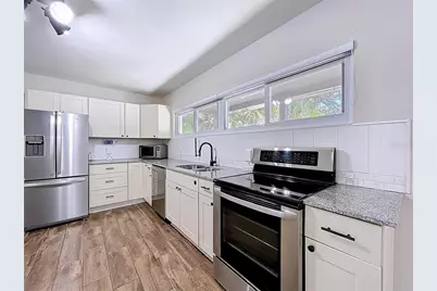 5808 Woodrow Wilson Boulevard NE, Saint Petersburg, FL 33703 - Photo 10