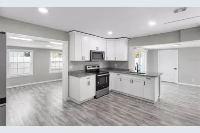 6802 W Comanche Avenue, Tampa, FL 33634 - Photo 10