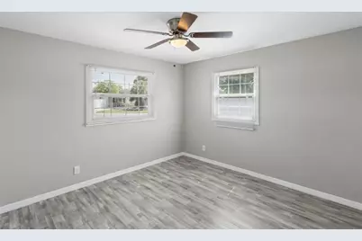 6802 W Comanche Avenue, Tampa, FL 33634 - Photo 18