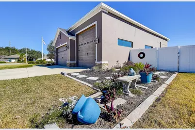 3010 Via Siena Street, Plant City, FL 33566 - Photo 2