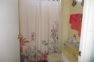 38428 Beniger Dr, Zephyrhills, FL 33540 - Photo 22