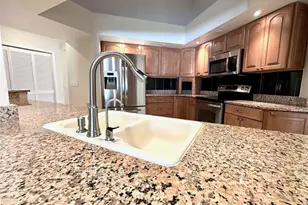 1533 Cumberland Ct W, Palm Harbor, FL 34683 - Photo 4