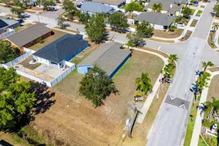813 Cristelle Jean Dr, Ruskin, FL 33570 - Photo 90