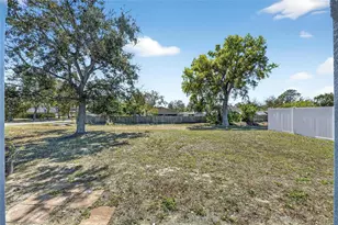 813 Cristelle Jean Dr, Ruskin, FL 33570 - Photo 56