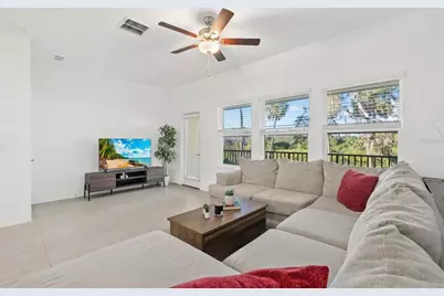 809 Tennyson Mill Circle, Tampa, FL 33619 - Photo 8