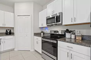 809 Tennyson Mill Cir, Tampa, FL 33619 - Photo 18
