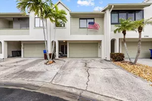 2392 Hanover Dr, Dunedin, FL 34698 - Photo 1