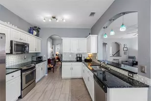 10746 Firebrick Ct, Trinity, FL 34655 - Photo 8