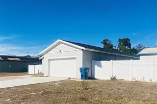 9429 Northcliffe Blvd, Spring Hill, FL 34606 - Photo 2