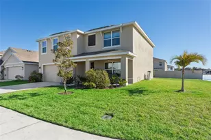 35571 Doveland Dr, Zephyrhills, FL 33541 - Photo 2