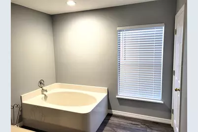 5326 Woodridge Lane, Spring Hill, FL 34609 - Photo 2