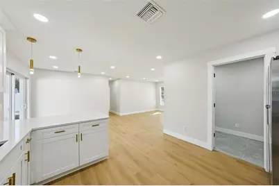 9061 Sunrise Drive, Largo, FL 33773 - Photo 20