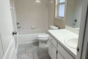 650 Lakemont Dr, Brandon, FL 33510 - Photo 8