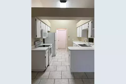 650 Lakemont Drive, Brandon, FL 33510 - Photo 14