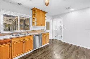 774 40th Ave NE, Saint Petersburg, FL 33703 - Photo 14