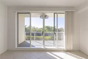 3244 Mangrove Point Dr, Ruskin, FL 33570 - Photo 12