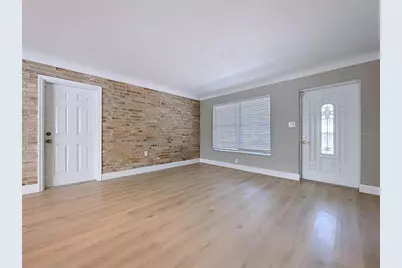 8822 Bay Street NE, Saint Petersburg, FL 33702 - Photo 2
