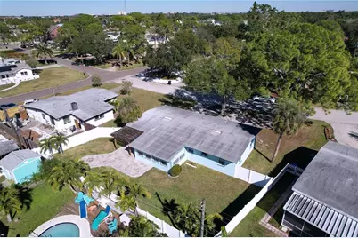 8822 Bay Street NE, Saint Petersburg, FL 33702 - Photo 48