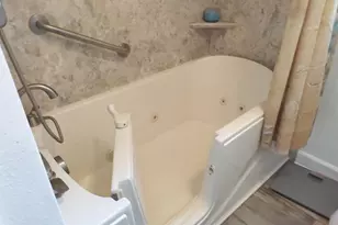 5722 20th Ave S, Gulfport, FL 33707 - Photo 22