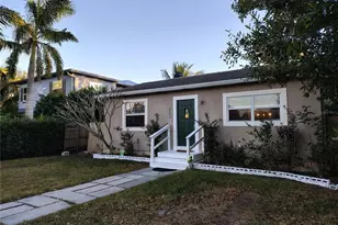 5722 20th Ave S, Gulfport, FL 33707 - Photo 1