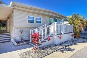 4902 91st Ln, Saint Petersburg, FL 33708 - Photo 2
